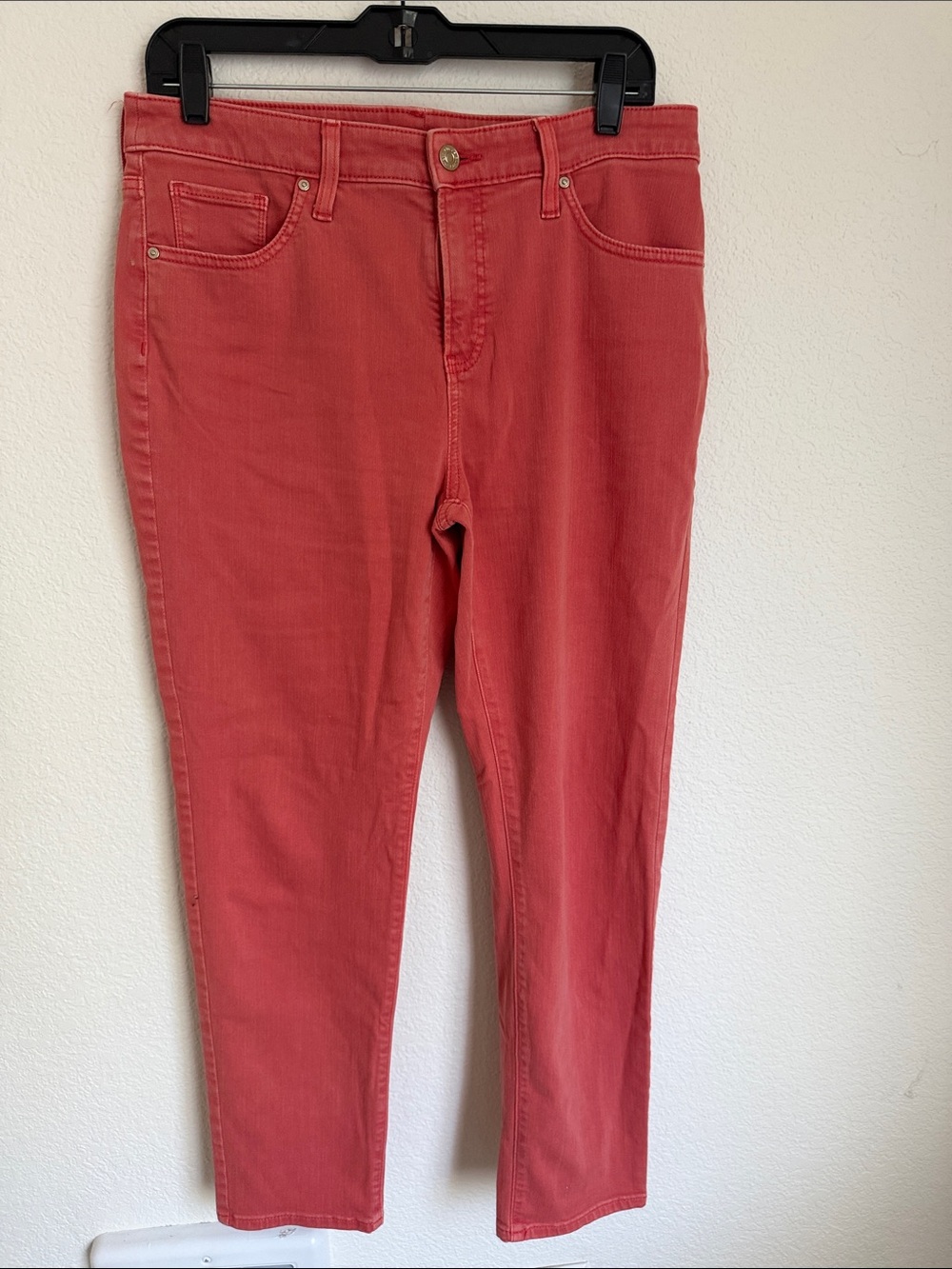 Chicos Women's Orange so slimming ankle Jeans size 8